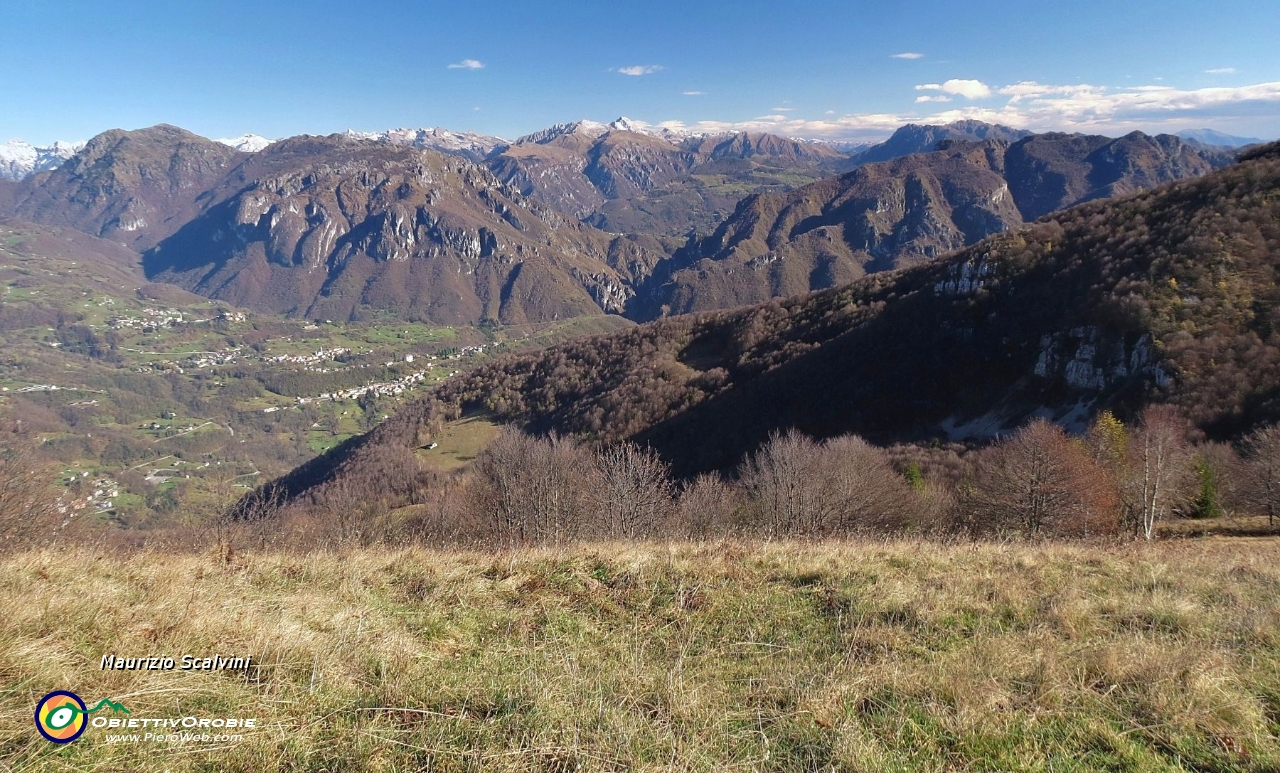 35 Panorama di Valtaleggio....JPG